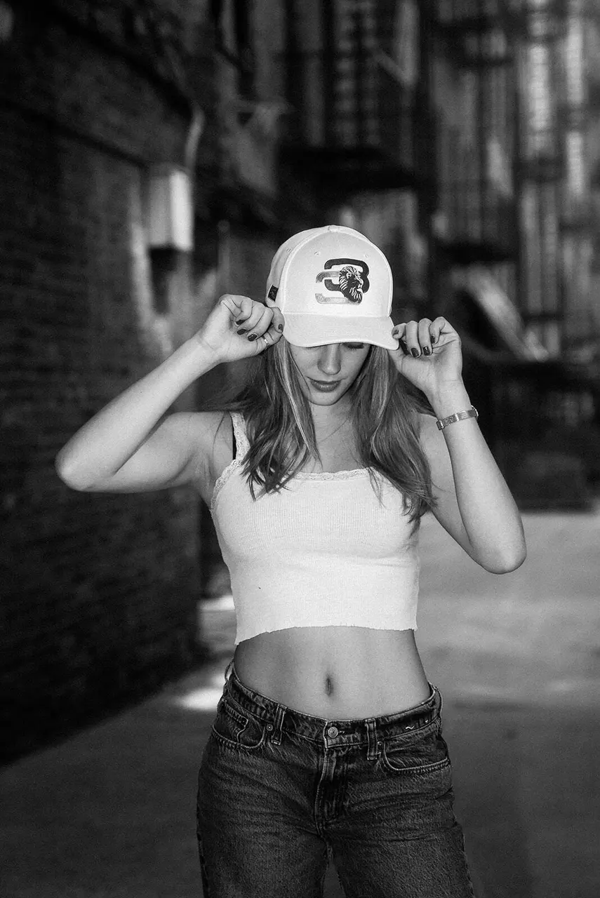 E Signature Hats product